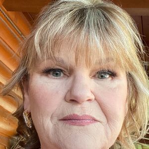 Meet your Posher, Jenni